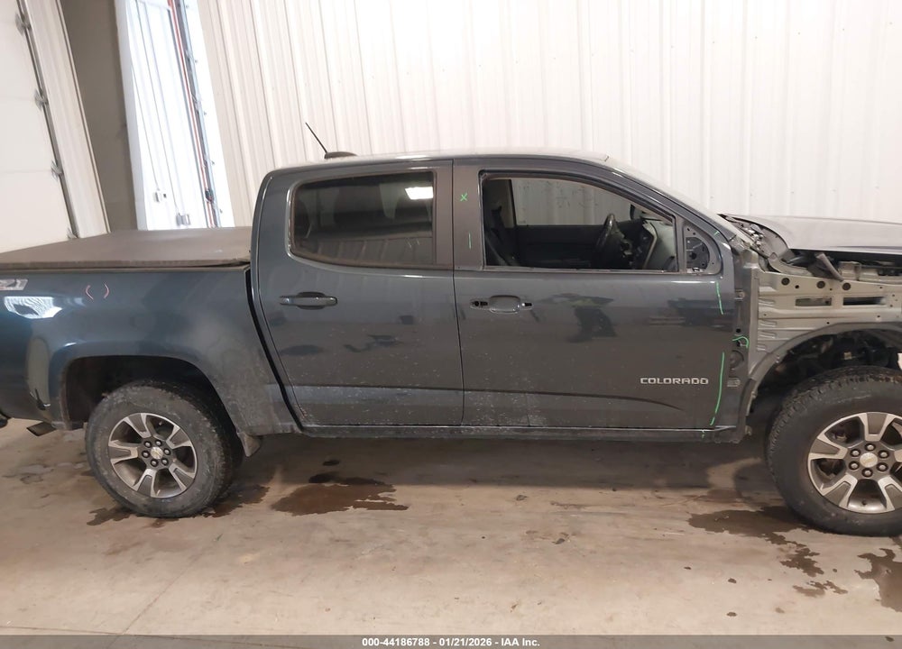 2020 CHEVROLET COLORADO 4WD  SHORT BOX Z71 VIN: 1GCGTDEN5L1102720