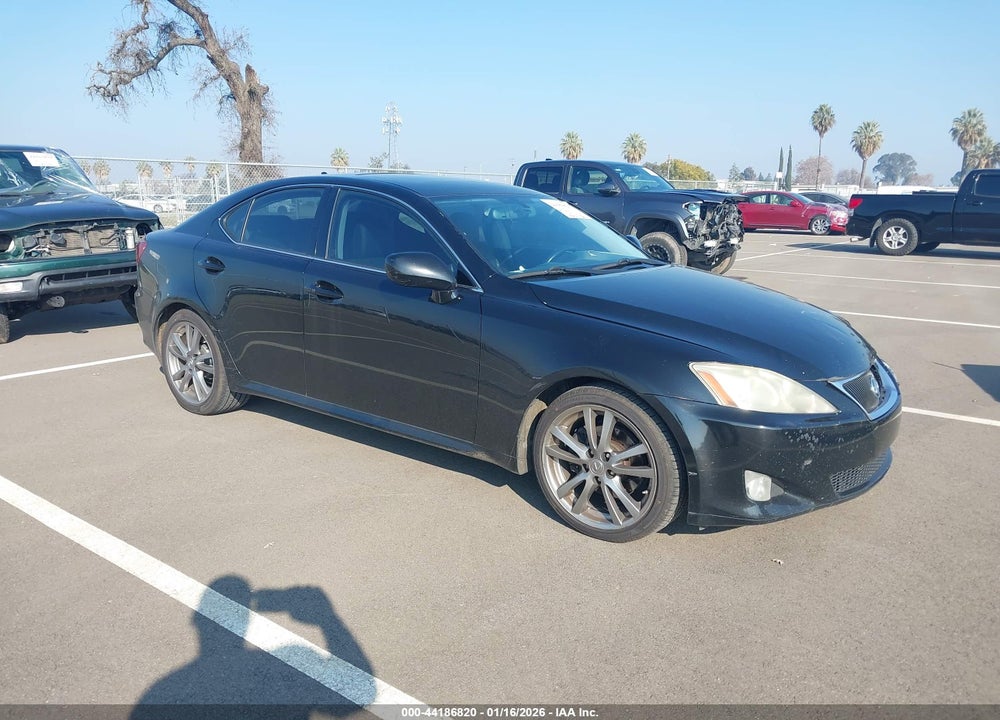 2008 LEXUS IS 250 VIN: JTHBK262685080425