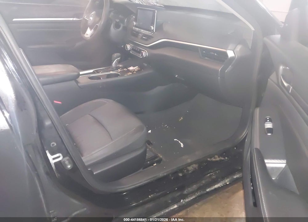 2022 NISSAN ALTIMA SV FWD VIN: 1N4BL4DV0NN393446