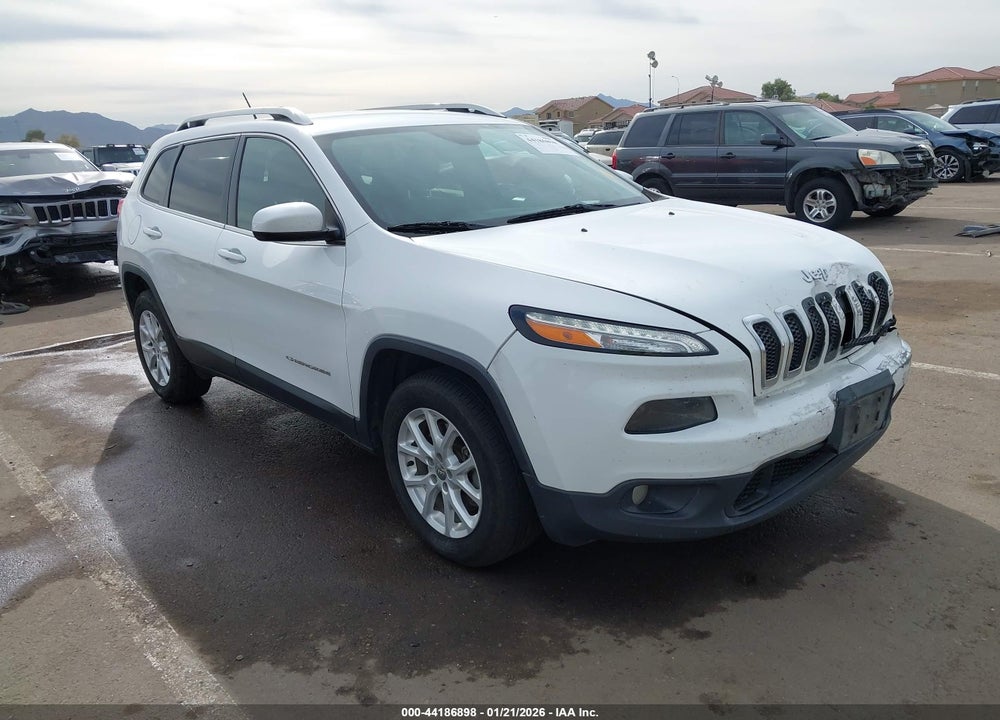 2018 JEEP CHEROKEE LATITUDE 4X4 VIN: 1C4PJMCX5JD533192