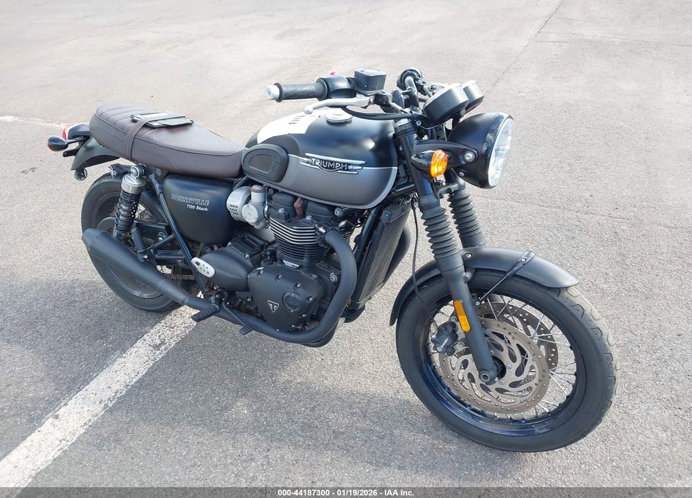 2022 TRIUMPH MOTORCYCLE BONNEVILLE T120/BLACK VIN: SMTD40HL8NTAH2736