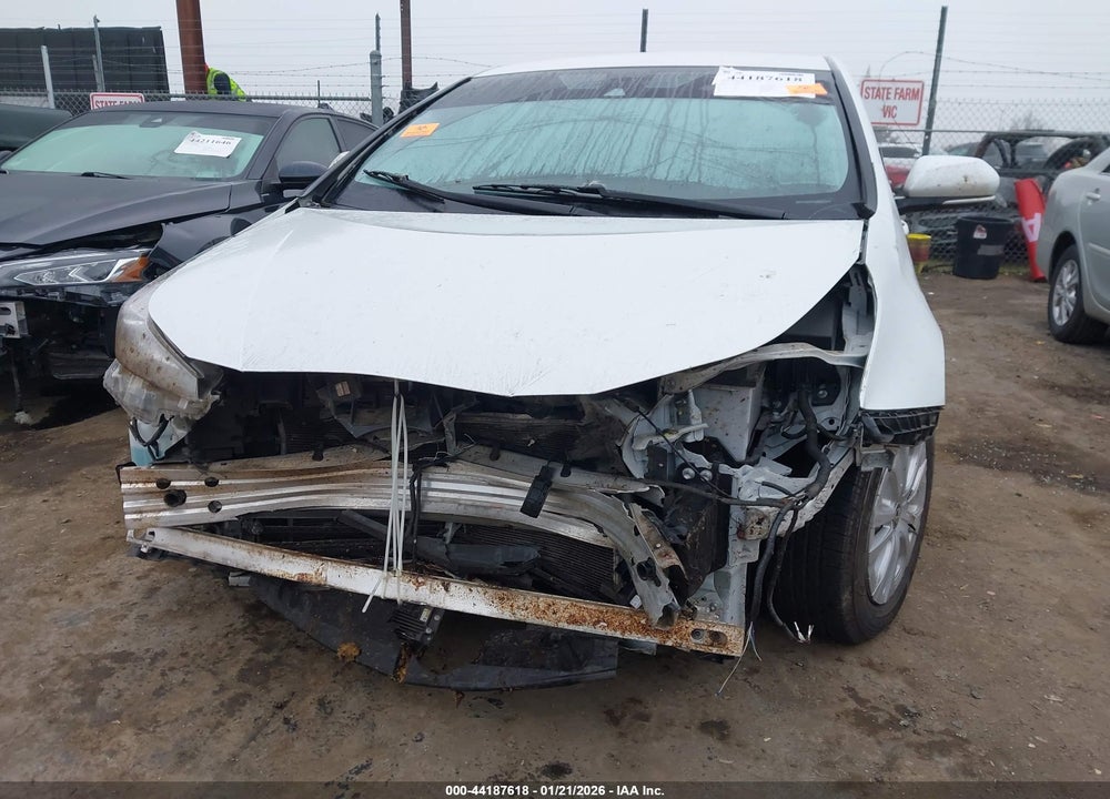 2021 TOYOTA PRIUS LE VIN: JTDKAMFU8M3130877