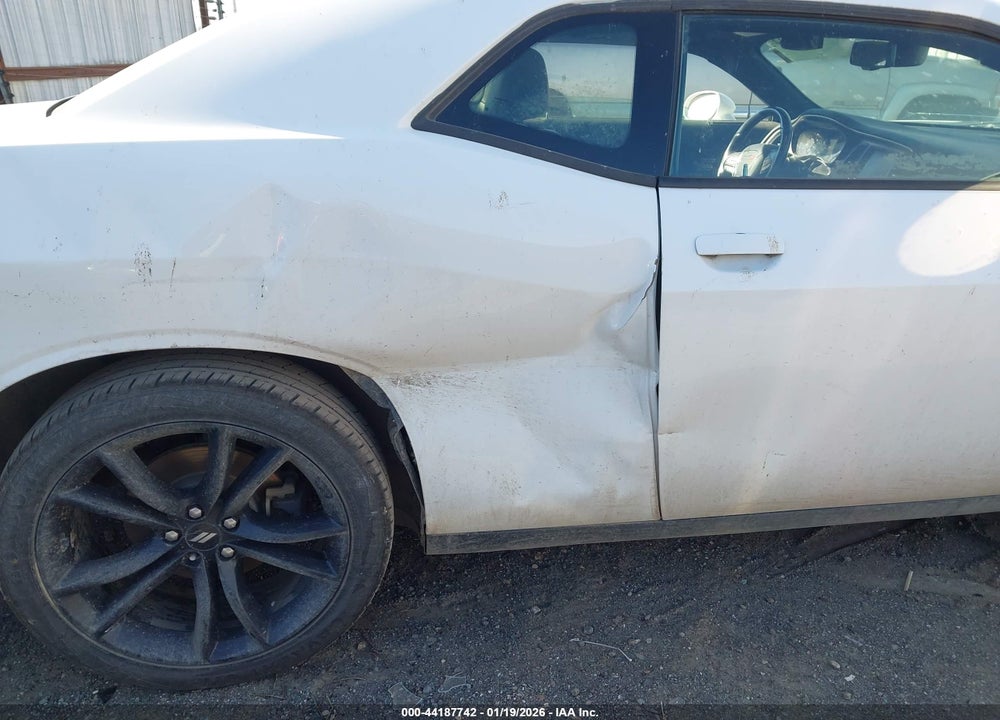 2018 DODGE CHALLENGER SXT PLUS VIN: 2C3CDZAGXJH333048