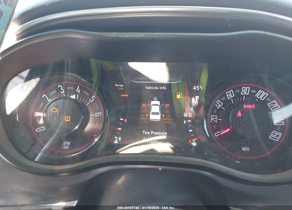 2018 DODGE CHALLENGER SXT PLUS VIN: 2C3CDZAGXJH333048