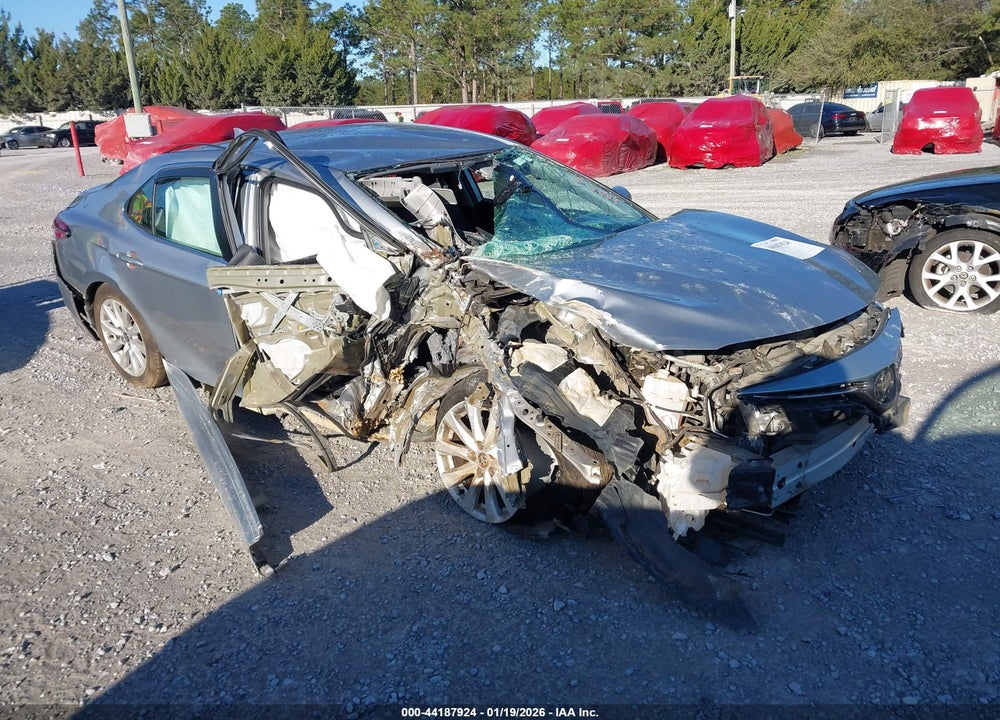 2020 TOYOTA CAMRY LE VIN: 4T1C11AK8LU367074
