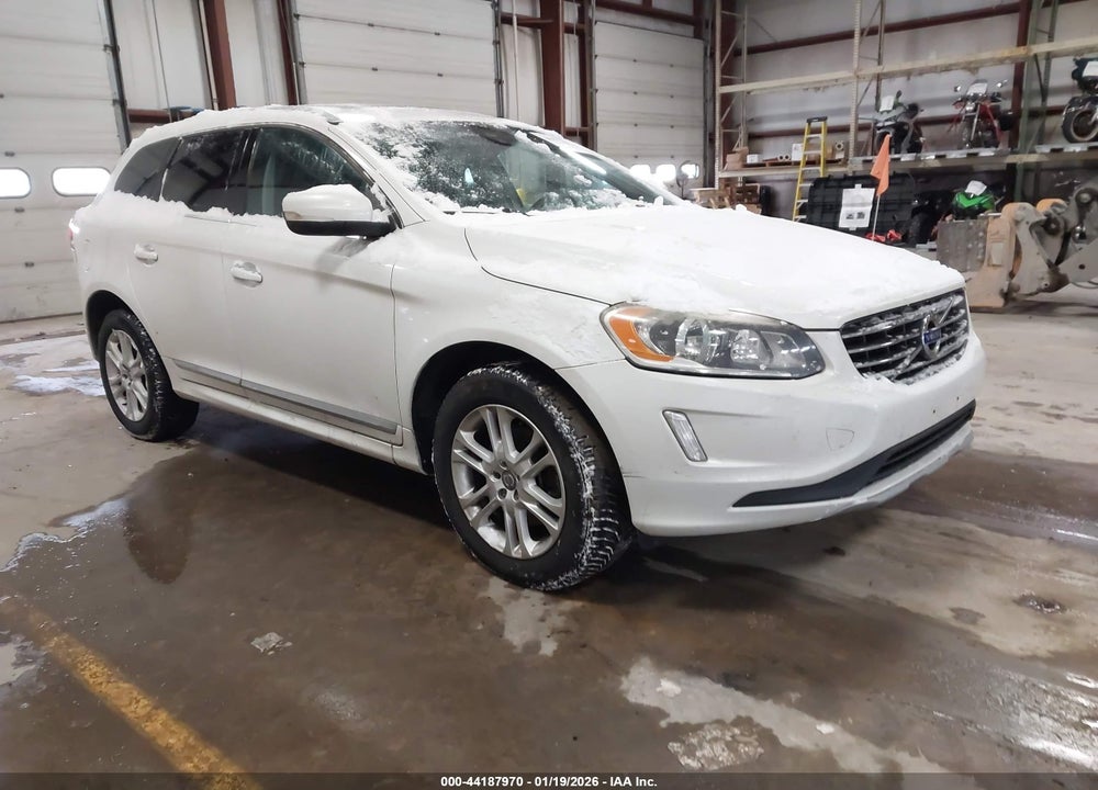 2016 VOLVO XC60 T5 PREMIER VIN: YV4612RK7G2781571