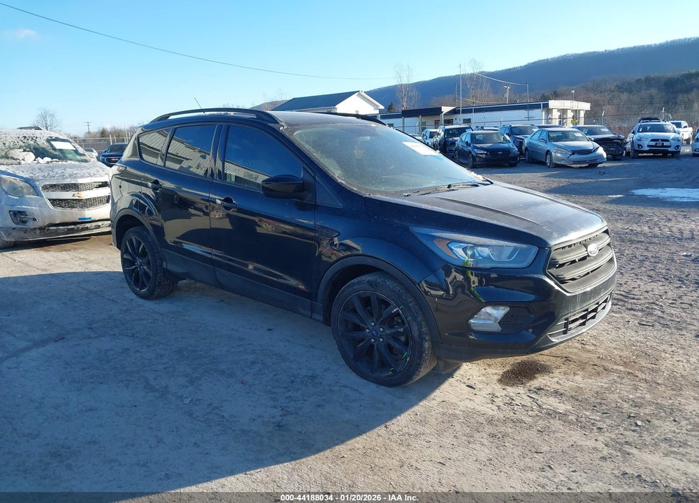 2017 FORD ESCAPE SE VIN: 1FMCU9G91HUB34901