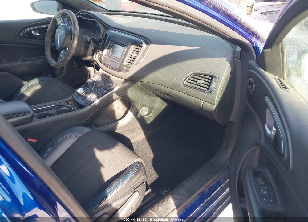 2016 CHRYSLER 200 S VIN: 1C3CCCBB2GN129864