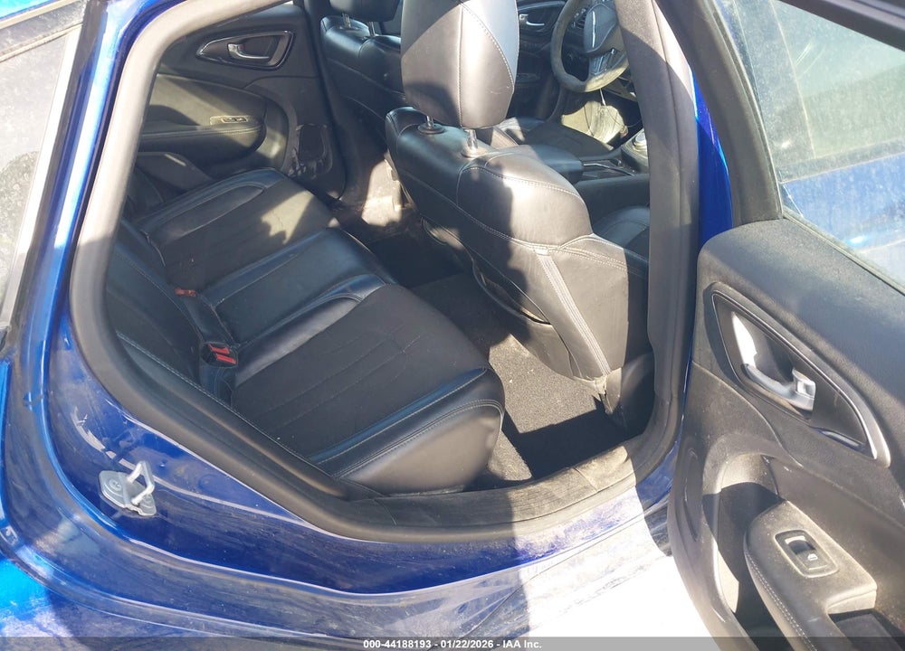 2016 CHRYSLER 200 S VIN: 1C3CCCBB2GN129864