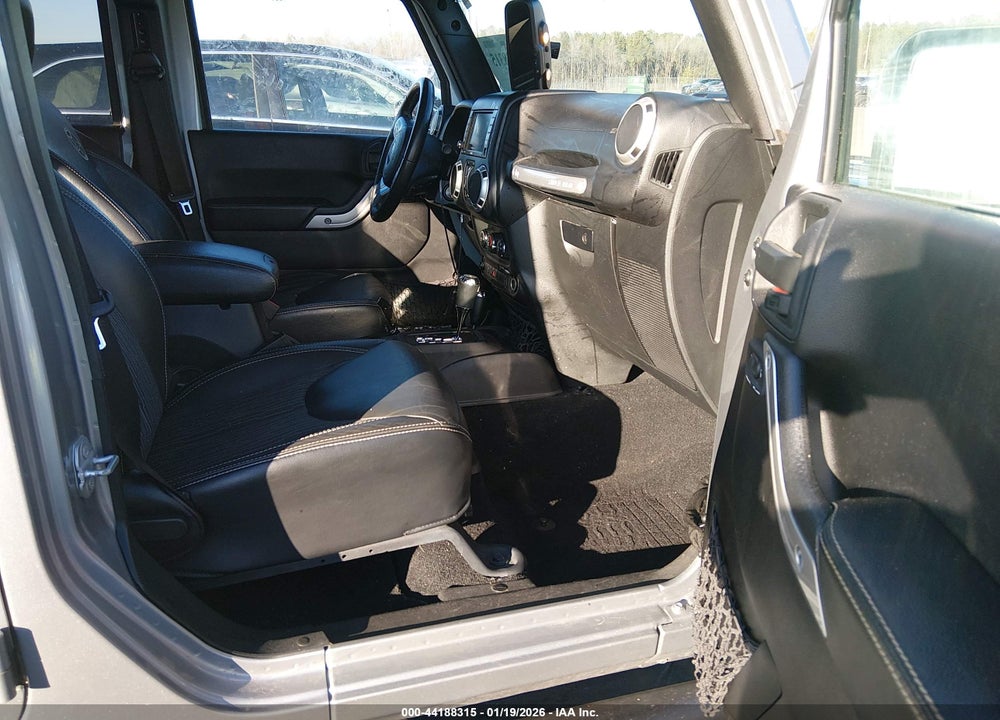 2015 JEEP WRANGLER UNLIMITED FREEDOM EDITION VIN: 1C4BJWDG0FL636263