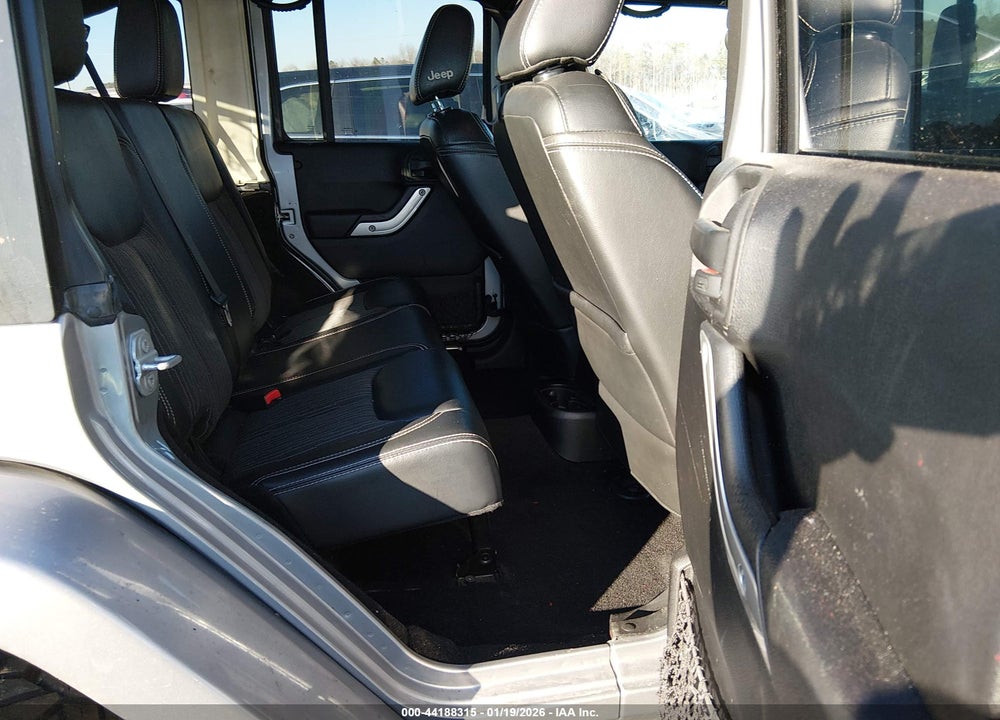 2015 JEEP WRANGLER UNLIMITED FREEDOM EDITION VIN: 1C4BJWDG0FL636263