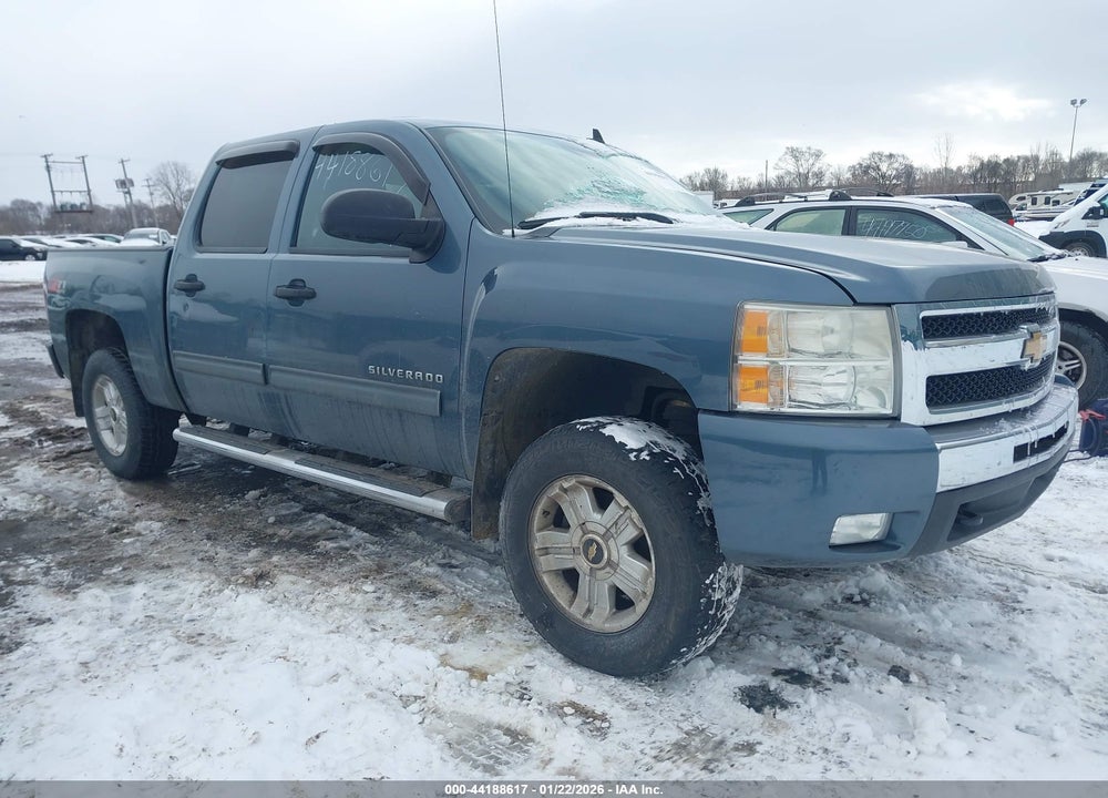 2011 CHEVROLET SILVERADO 1500 LT VIN: 3GCPKSE30BG235052