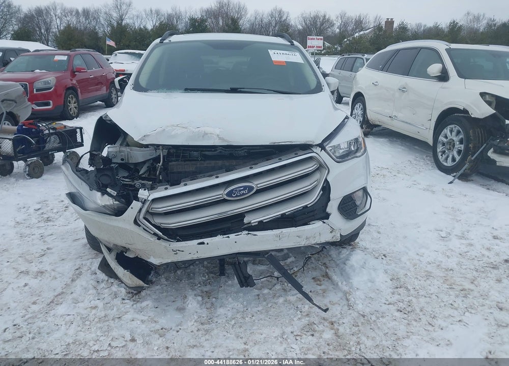 2018 FORD ESCAPE SE VIN: 1FMCU9GDXJUD41782