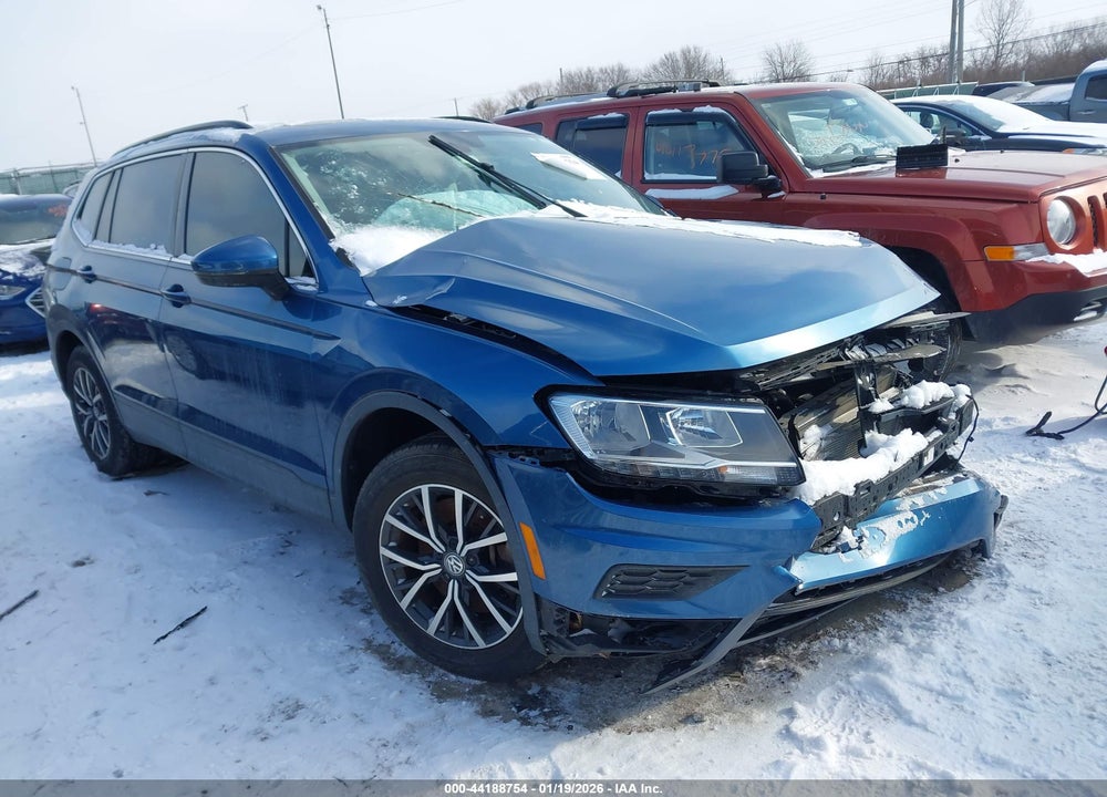 2019 VOLKSWAGEN TIGUAN 2.0T SE/2.0T SEL/2.0T SEL R-LINE/2.0T SEL R-LINE BLACK VIN: 3VV3B7AX3KM156496