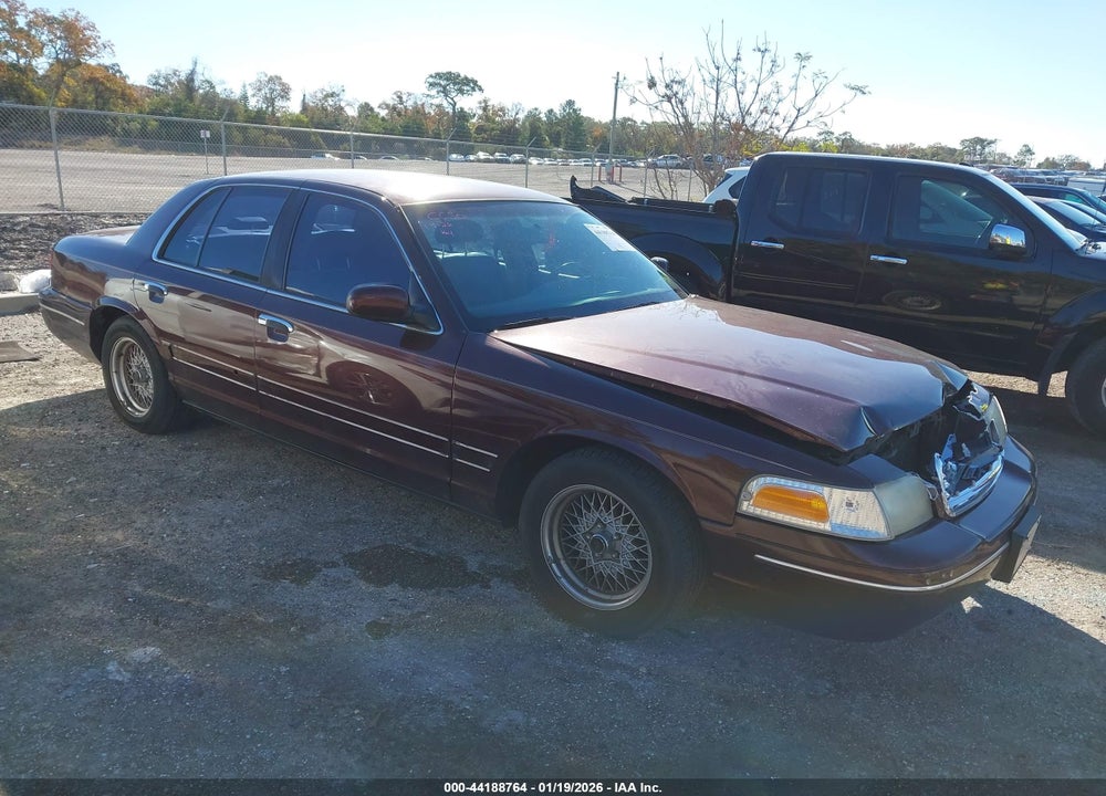 2001 FORD CROWN VICTORIA LX VIN: 2FAFP74W51X133116