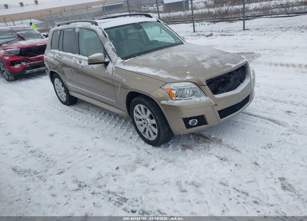 2010 MERCEDES-BENZ GLK 350 4MATIC VIN: WDCGG8HB9AF472009