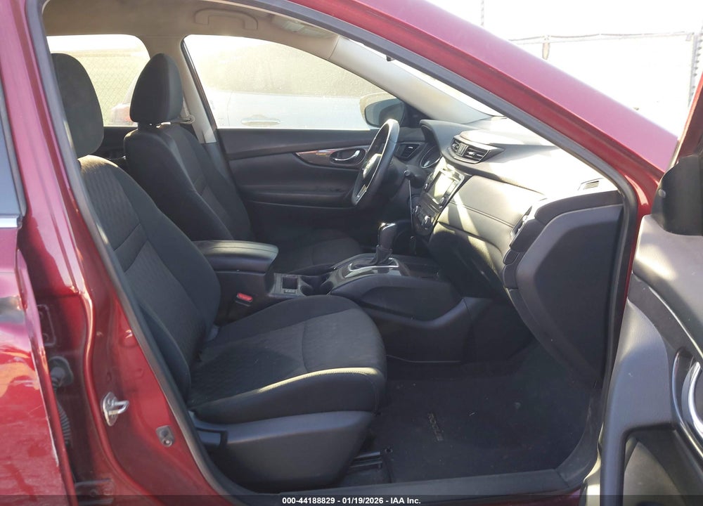 2020 NISSAN ROGUE SV FWD VIN: 5N1AT2MT9LC717832