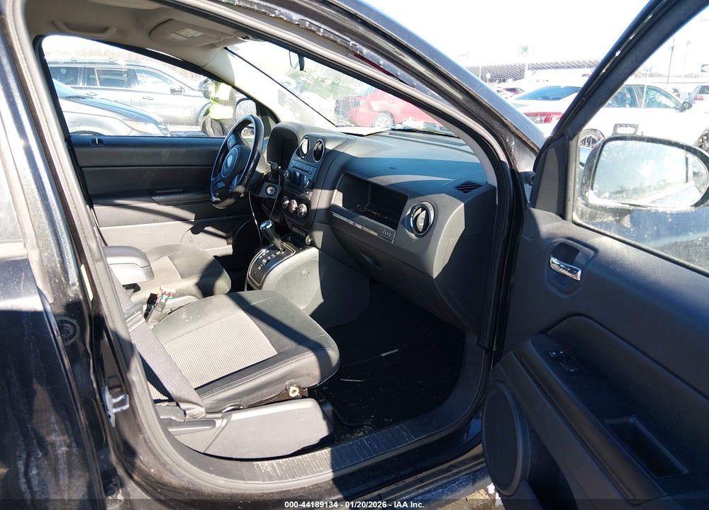 2011 JEEP COMPASS VIN: 1J4NT1FBXBD192190