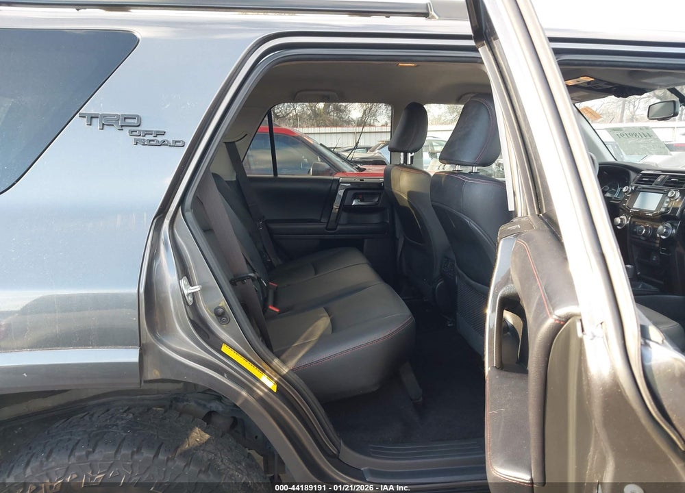 2019 TOYOTA 4RUNNER TRD OFF ROAD PREMIUM VIN: JTEBU5JRXK5725131