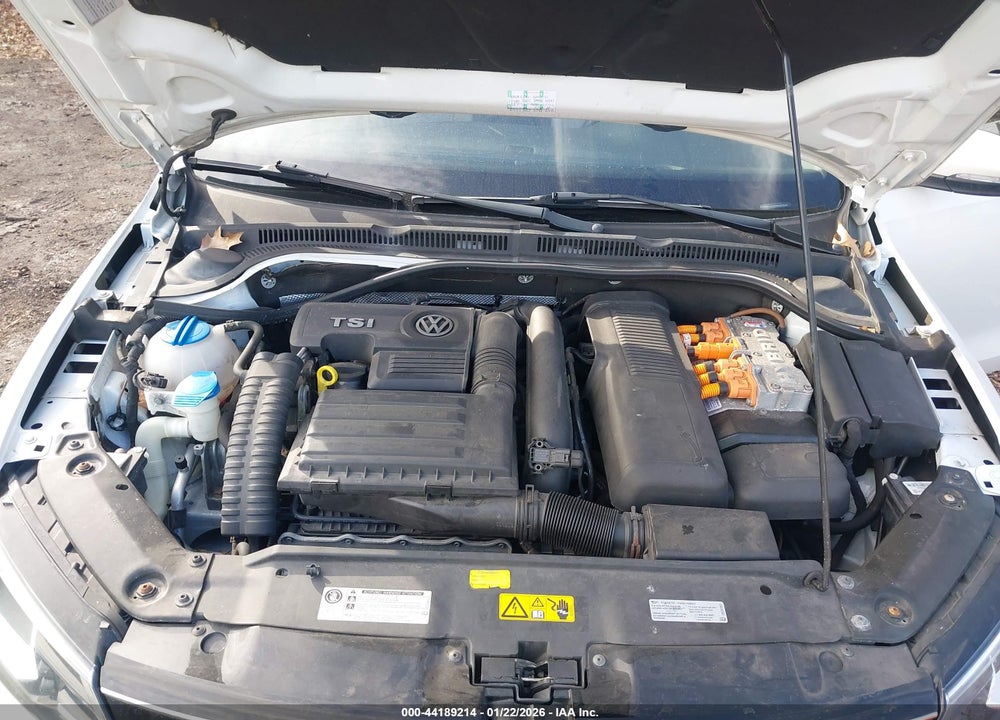 2013 VOLKSWAGEN JETTA HYBRID SEL PREMIUM VIN: 3VW637AJ3DM287545
