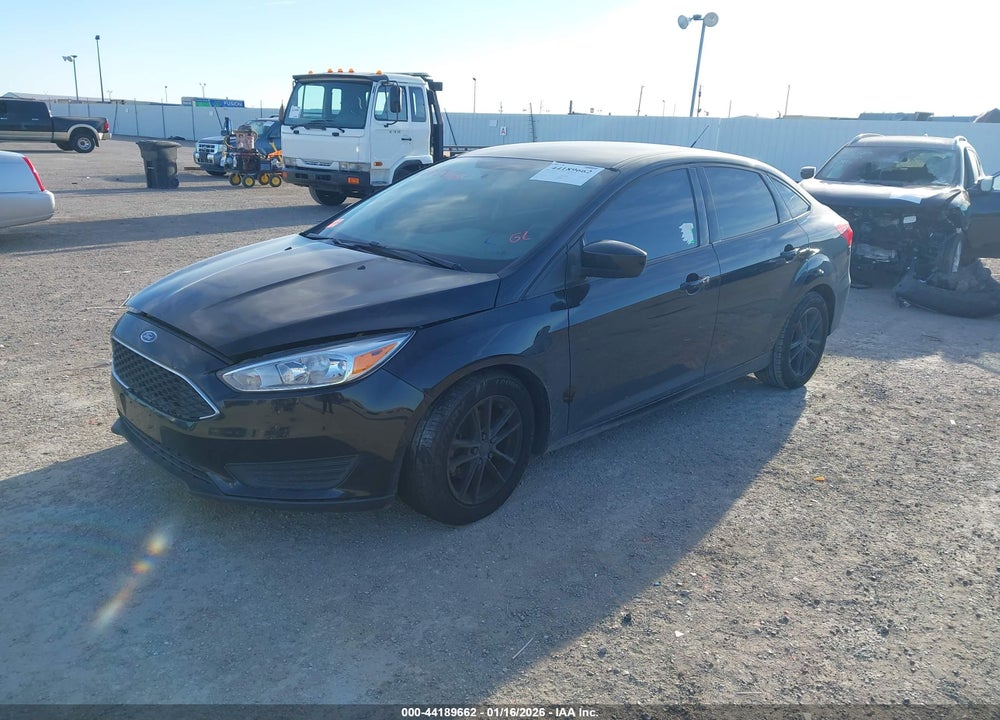 2018 FORD FOCUS SE VIN: 1FADP3F21JL302894