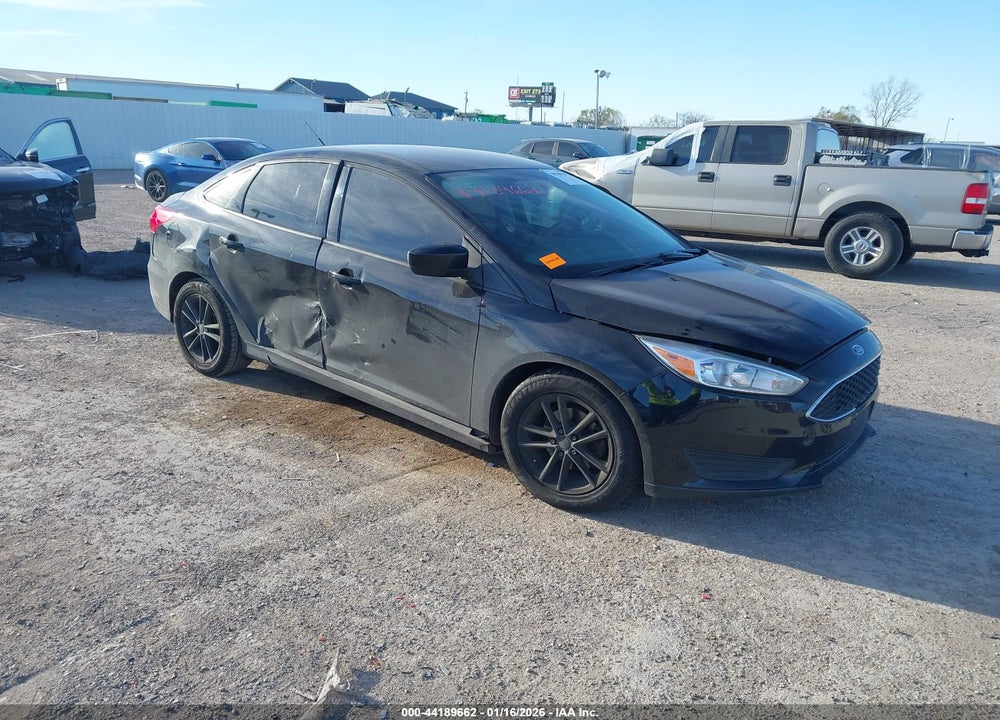 2018 FORD FOCUS SE VIN: 1FADP3F21JL302894