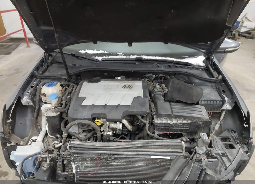 2014 VOLKSWAGEN GOLF 2.0L TDI VIN: WVWDM7AJ9EW005899