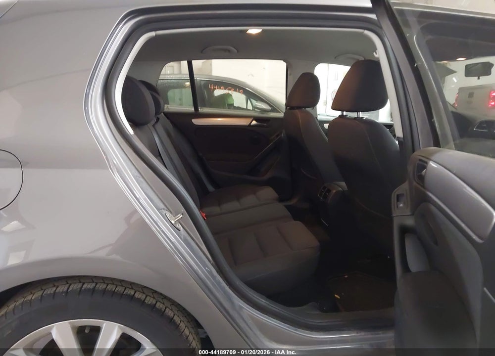 2014 VOLKSWAGEN GOLF 2.0L TDI VIN: WVWDM7AJ9EW005899