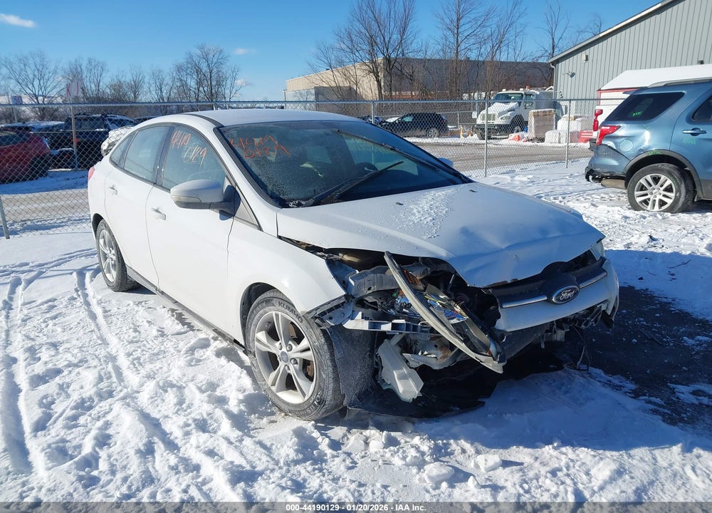 2014 FORD FOCUS SE VIN: 1FADP3F2XEL412087