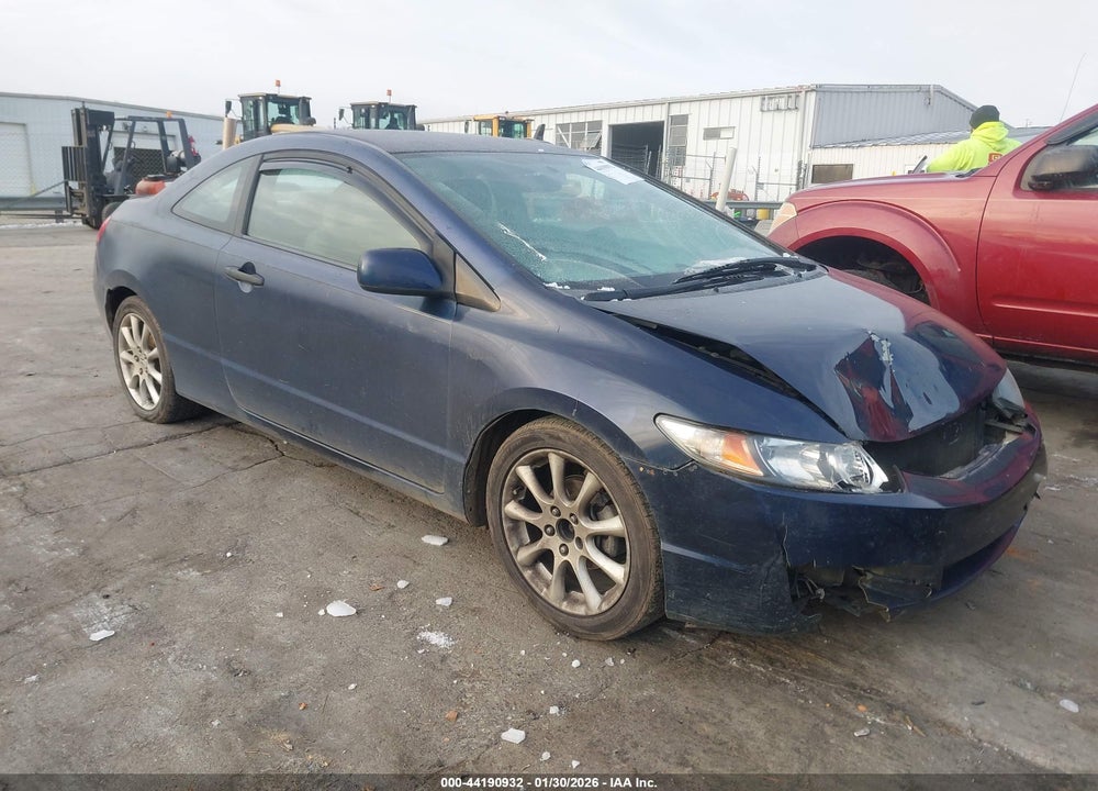 2010 HONDA CIVIC LX VIN: 2HGFG1B60AH510053