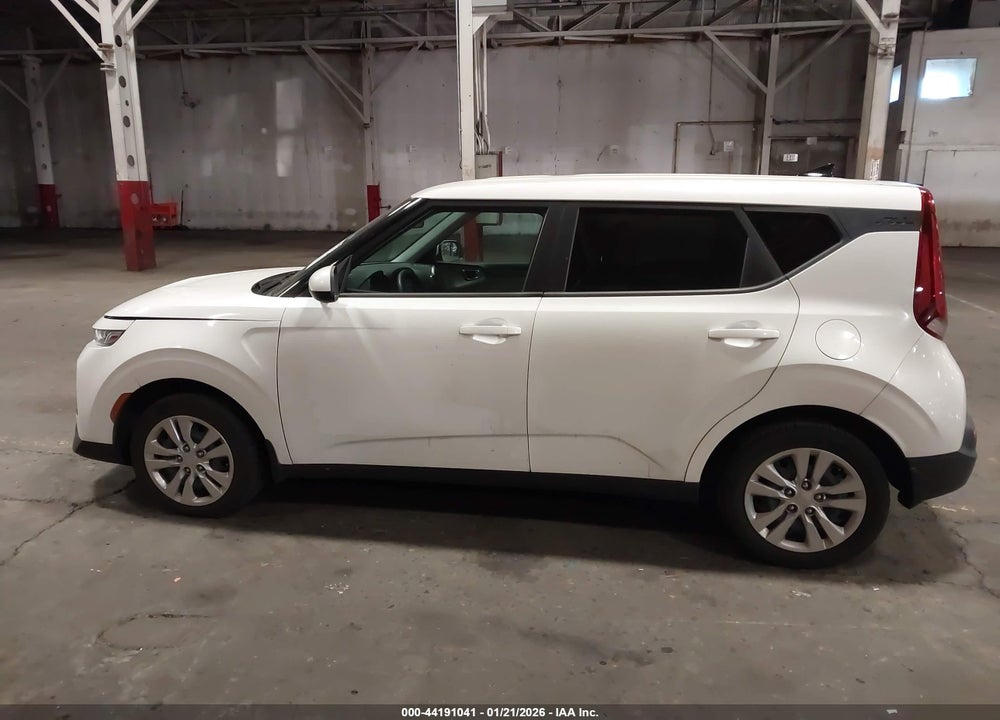 2021 KIA SOUL LX VIN: KNDJ23AU3M7143474