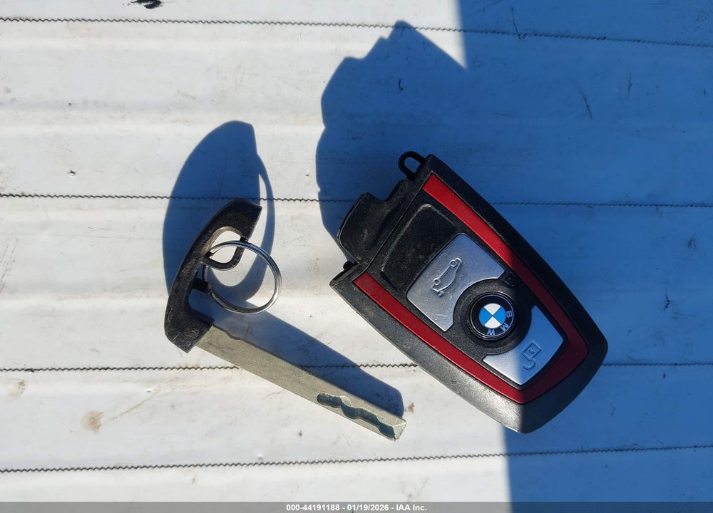 2015 BMW 320I VIN: WBA3B1G54FNT05038