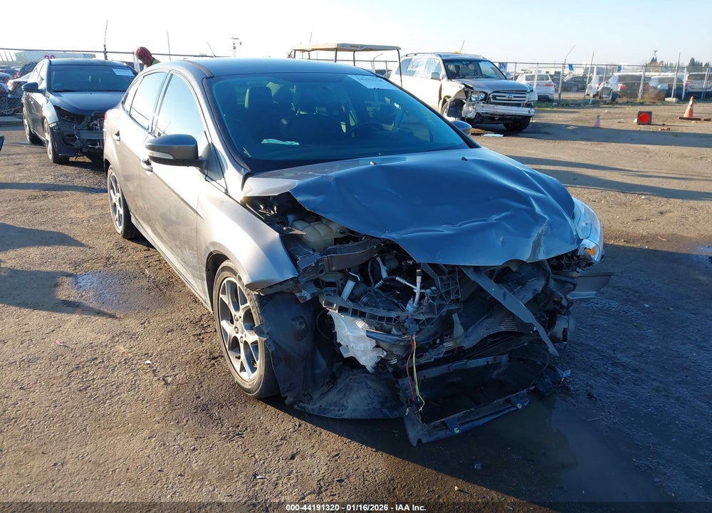 2014 FORD FOCUS SE VIN: 1FADP3F24EL111931