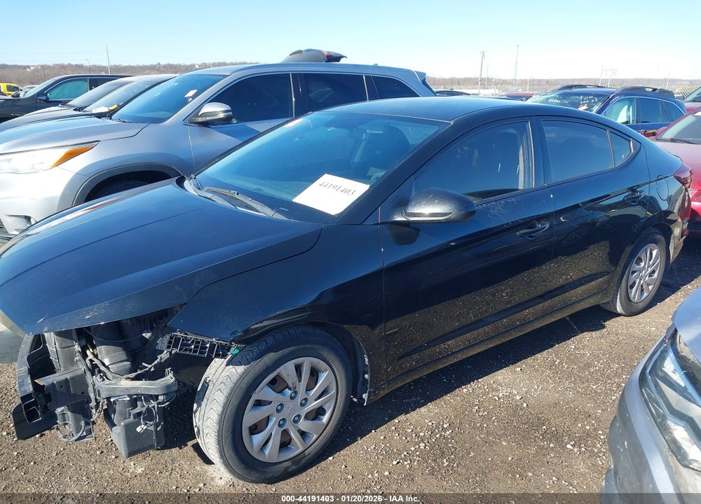 2019 HYUNDAI ELANTRA SE VIN: 5NPD74LF4KH462524