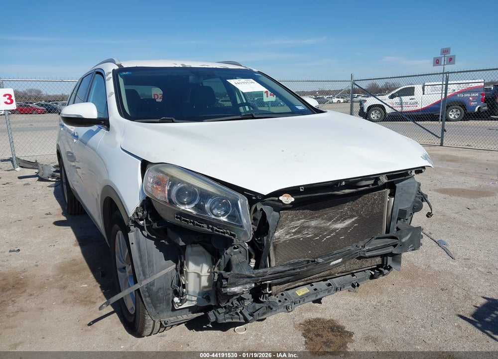 2016 KIA SORENTO 3.3L LX VIN: 5XYPG4A57GG150946