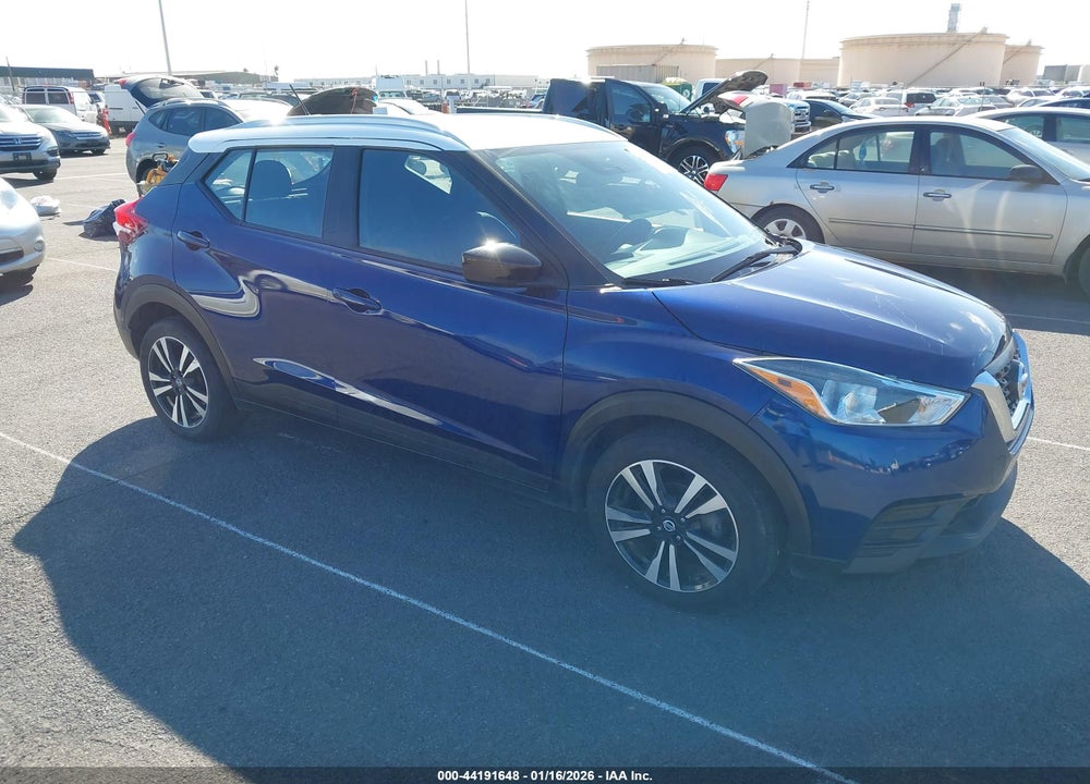 2018 NISSAN KICKS SV VIN: 3N1CP5CU1JL513933