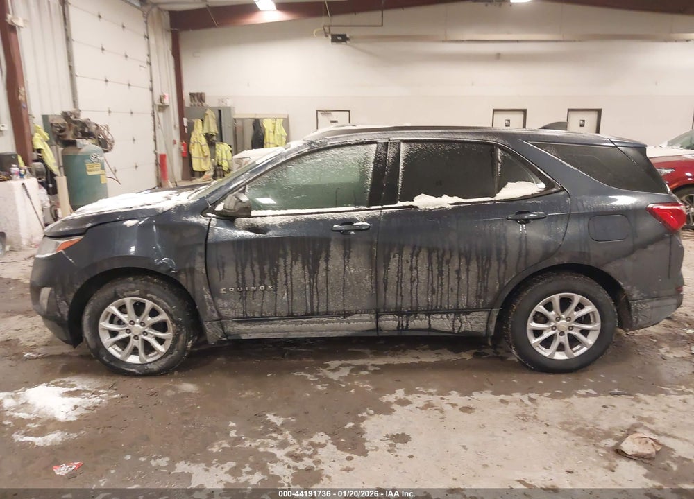 2018 CHEVROLET EQUINOX LS VIN: 3GNAXHEV4JS574699