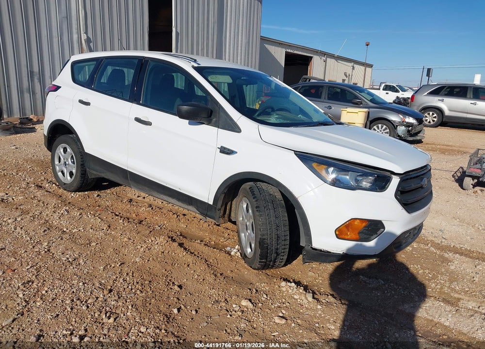 2018 FORD ESCAPE S VIN: 1FMCU0F7XJUD04318