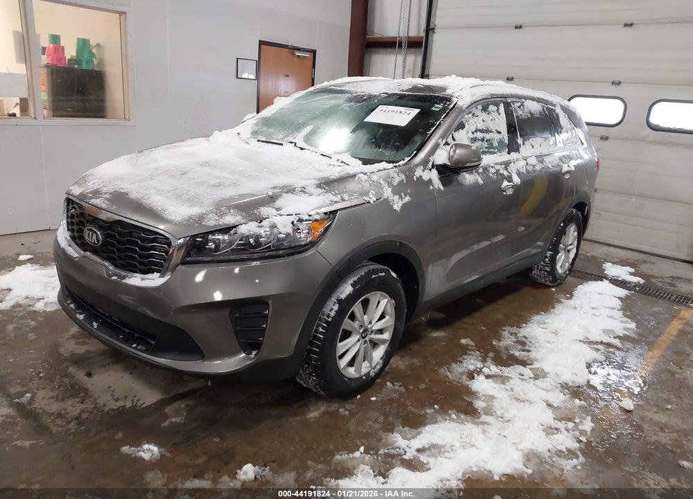 2019 KIA SORENTO 2.4L LX VIN: 5XYPG4A39KG551955