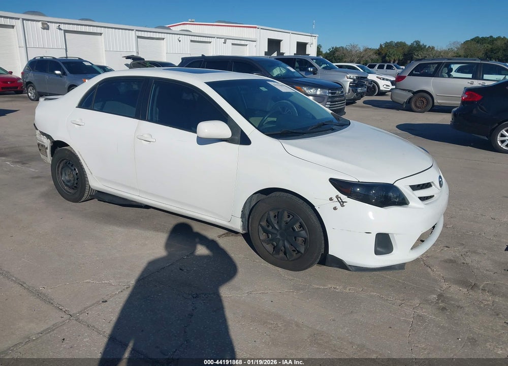 2011 TOYOTA COROLLA LE VIN: 2T1BU4EEXBC552459