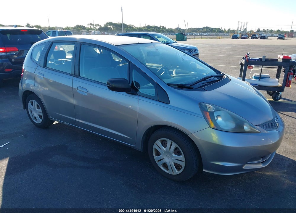 2010 HONDA FIT VIN: JHMGE8H22AC029860