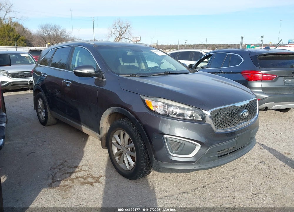 2017 KIA SORENTO 2.4L LX VIN: 5XYPG4A39HG240759