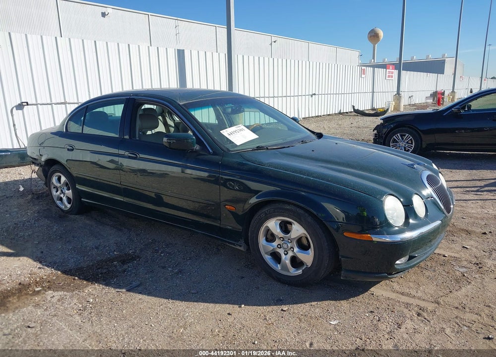 2000 JAGUAR S-TYPE VIN: SAJDA01C3YFL13979
