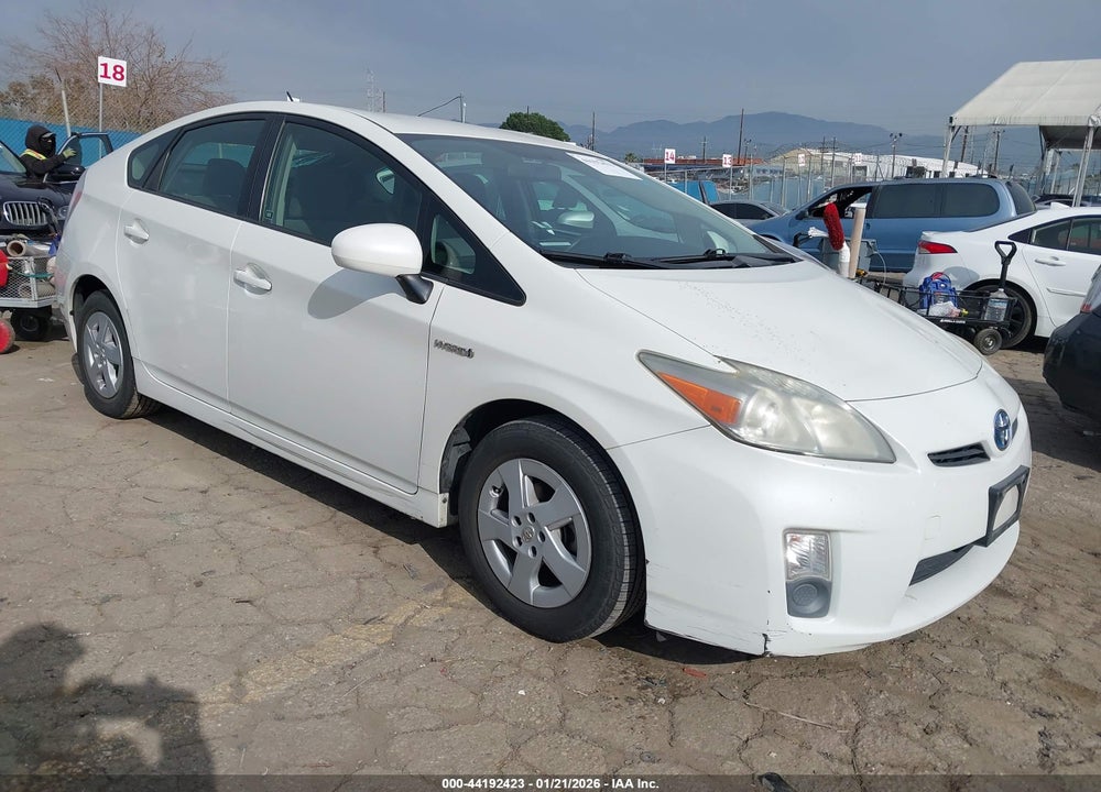 2011 TOYOTA PRIUS TWO VIN: JTDKN3DUXB1410519