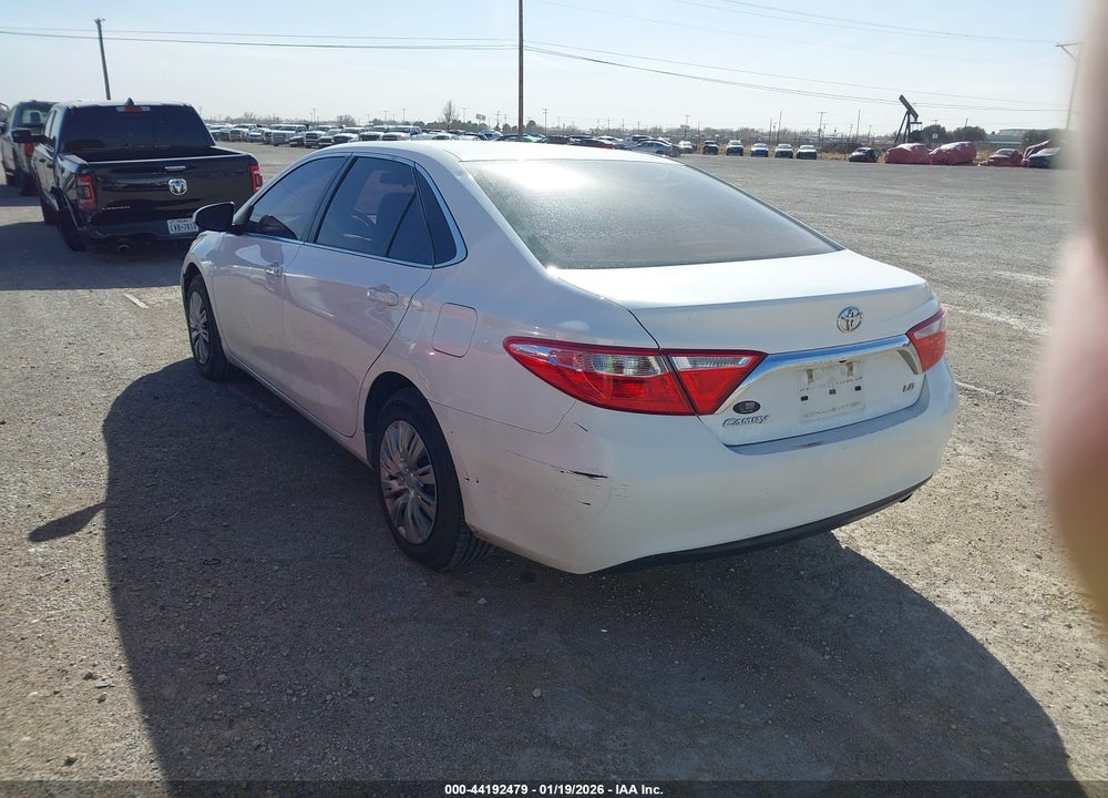 2017 TOYOTA CAMRY LE VIN: 4T1BF1FK4HU661598