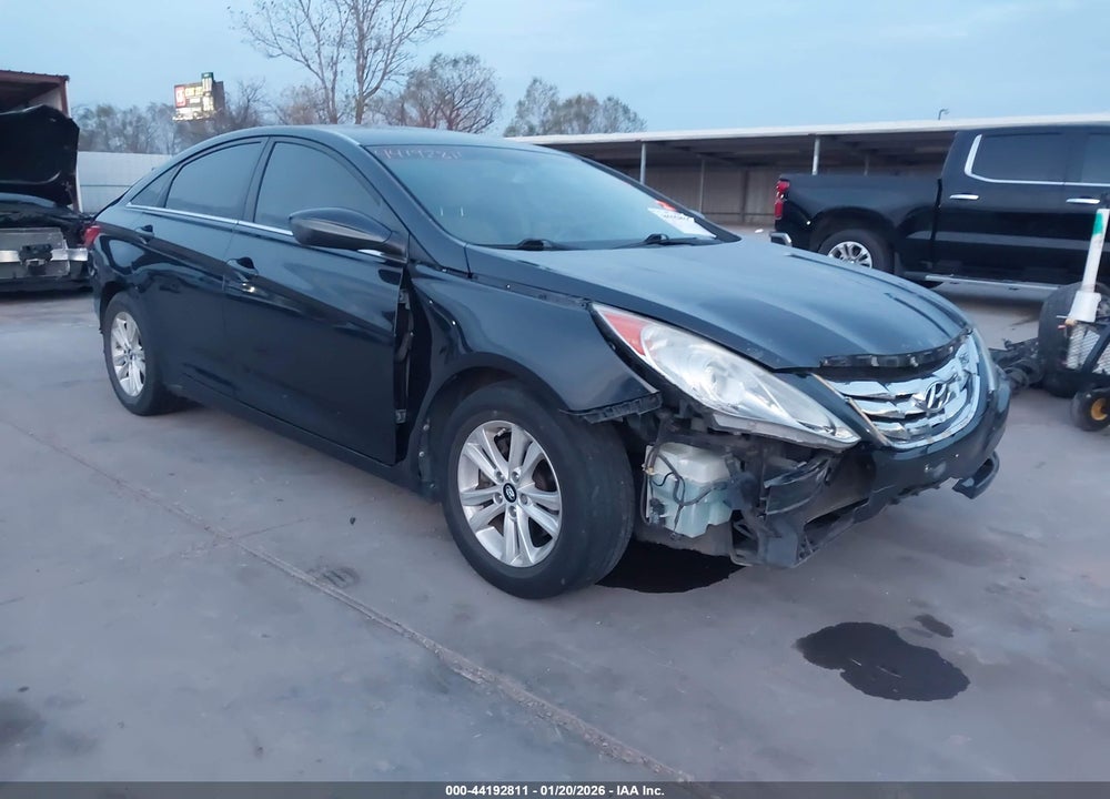 2013 HYUNDAI SONATA GLS VIN: 5NPEB4AC4DH668554