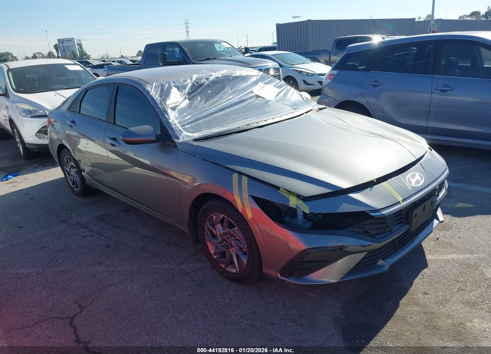 2024 HYUNDAI ELANTRA SEL VIN: KMHLM4DG9RU777469