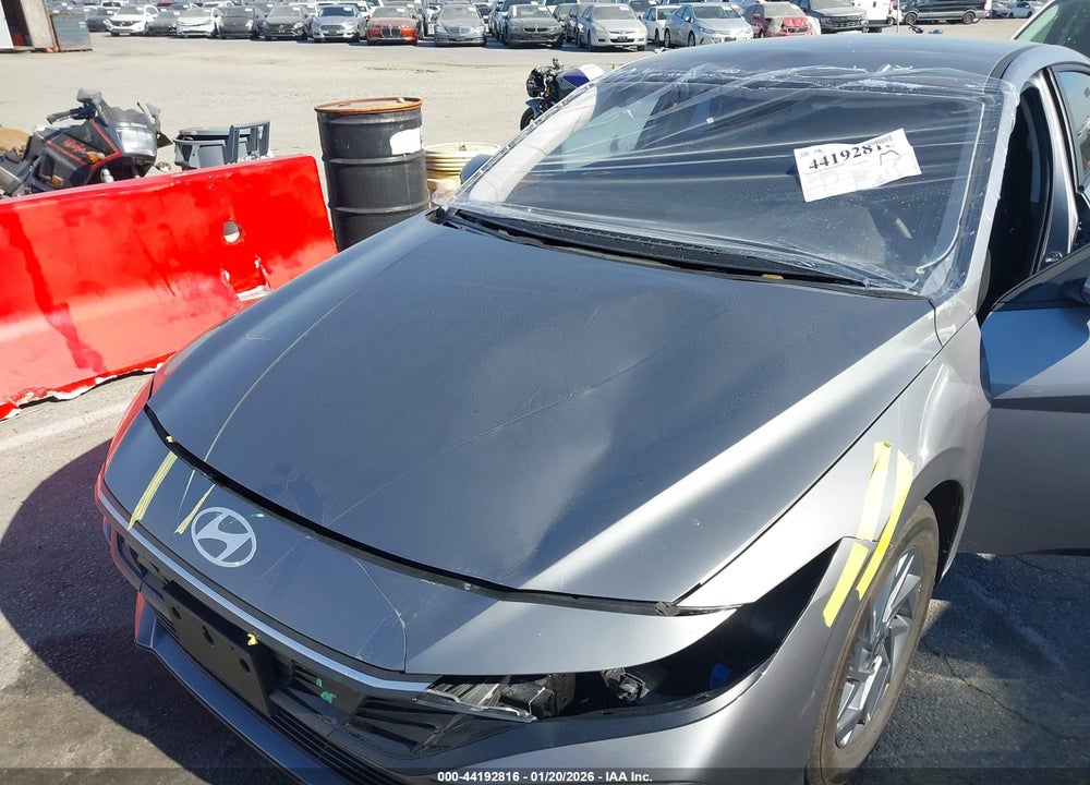 2024 HYUNDAI ELANTRA SEL VIN: KMHLM4DG9RU777469