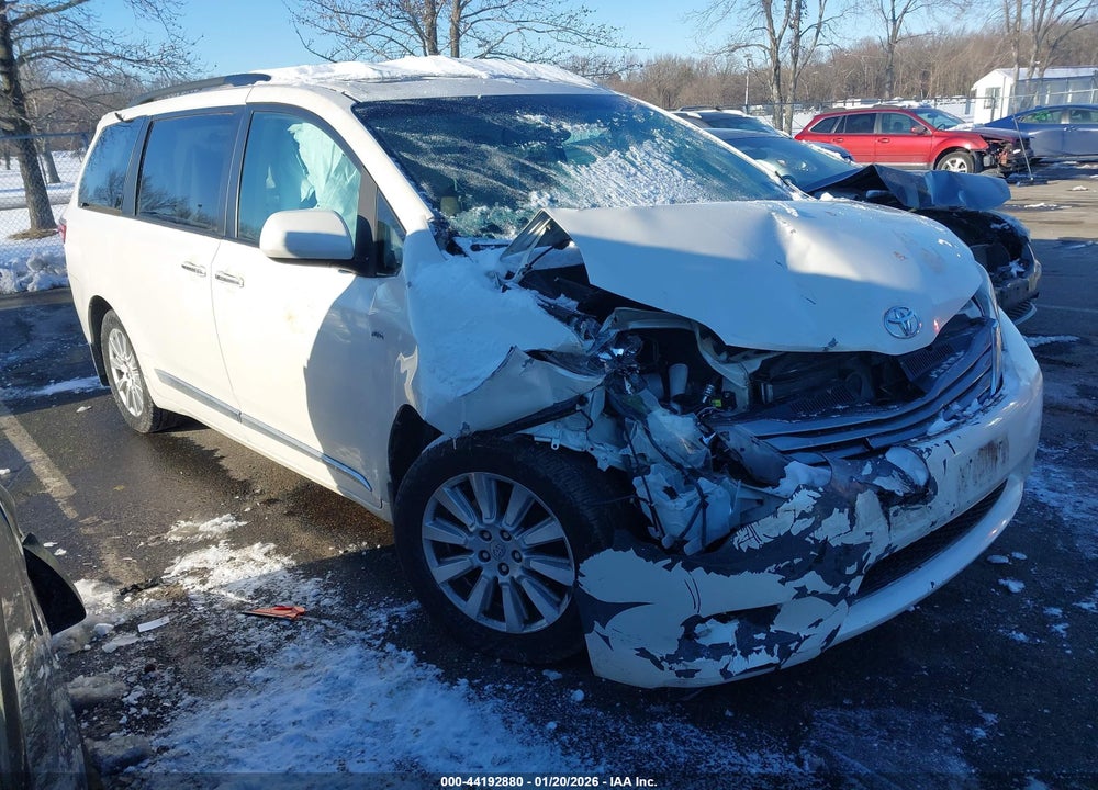 2017 TOYOTA SIENNA XLE PREMIUM 7 PASSENGER VIN: 5TDDZ3DC7HS149558
