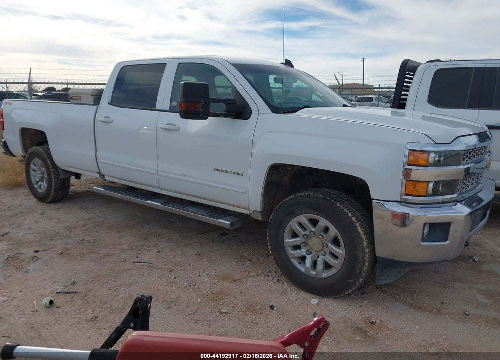2019 CHEVROLET SILVERADO 3500HD LT VIN: 1GC4KWEG9KF219558